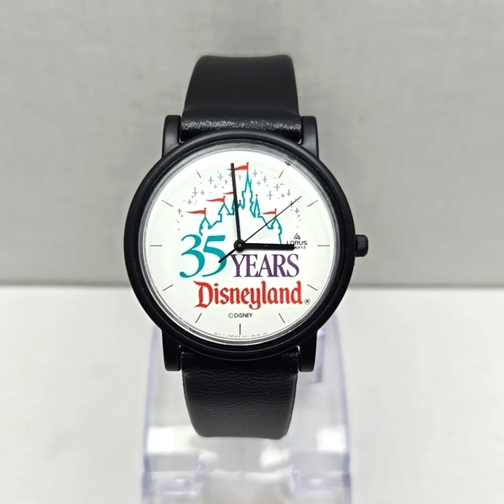 Disney Lorus 35 Years Disneyland Collectible Quartz Watch V511-8030 New Battery